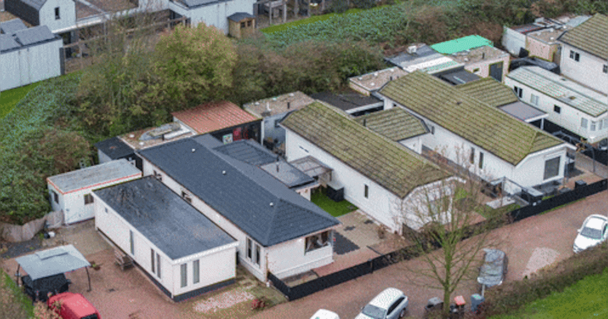 Sophia (54) verliest rechtszaak, maar mantelzorgwoning naast woonwagen mag voorlopig blijven staan