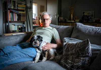 Jan (73) verliest zijn vrouw en straks ook het huisje waarin ze stierf: ‘Laat me hier gewoon blijven