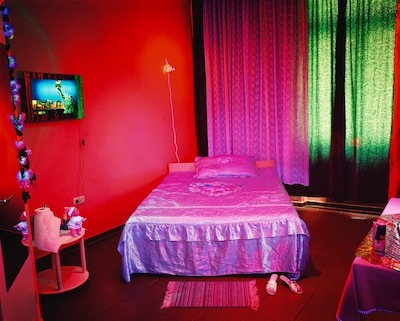 Als statiegeld niet genoeg is, verhuurt Ronald H. zijn slaapkamer, justitie ziet ‘schakel in mensens