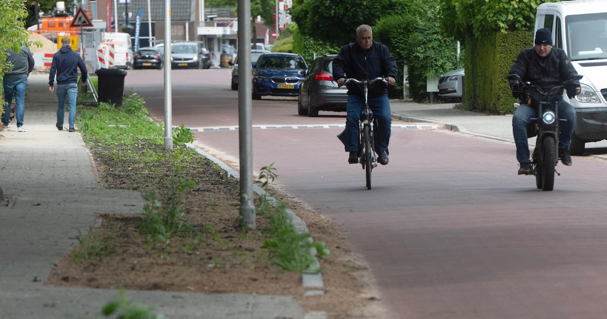 Deze weg werd gerenoveerd zonder omstreden staalslakken, maar buren geloven er weinig van