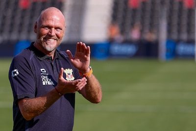لقد قام المدرب جوزيف أوستينج باختياراته: هذا ما سيواجهه فريق Go Ahead Eagles في المباراة الأولى