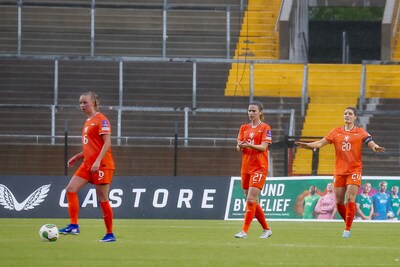 LIVE WK-kwalificatie | Oranje in de problemen na goal Ierland, pegel van Wilms spat uiteen tegen de lat