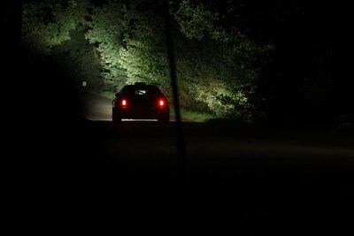 LIVE | Ongekende spanning in de top van Hellendoorn Rally, het verschil is 1 seconde • Laatste klass
