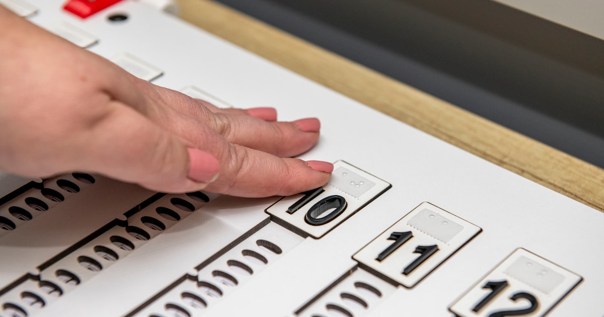 Hulp bij stemmen in Nunspeet, dat op 29 oktober speciaal stembureau inricht