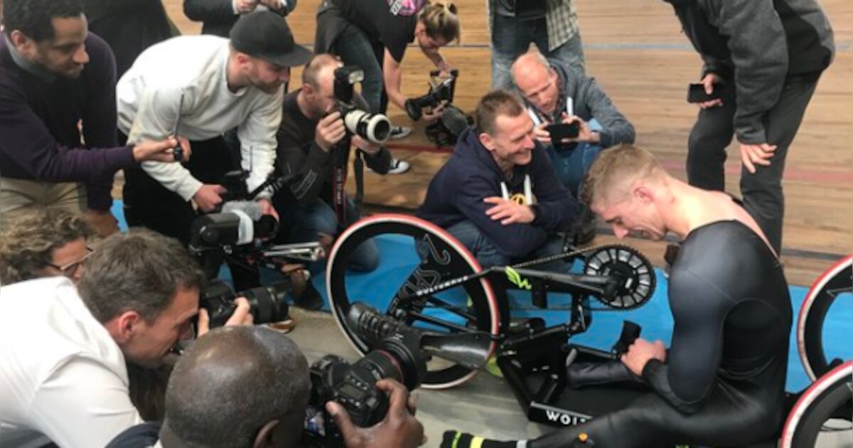 Jetze Plat verpulvert werelduurrecord handbiken