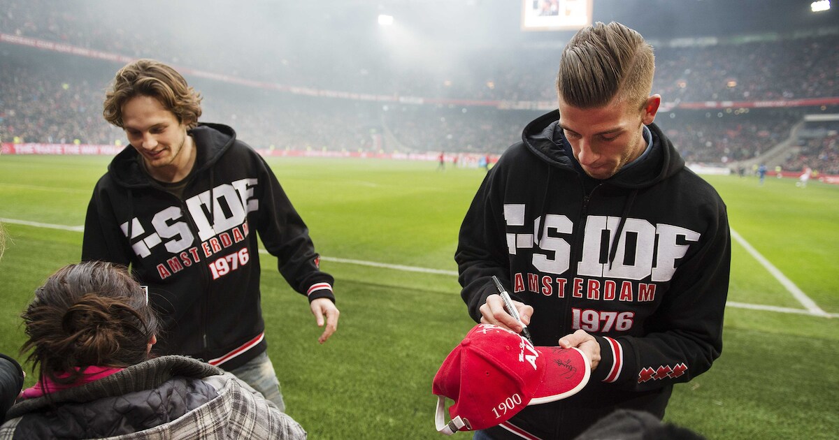 Ajax neemt afscheid van Blind en Alderweireld | Sport | De Stentor.nl