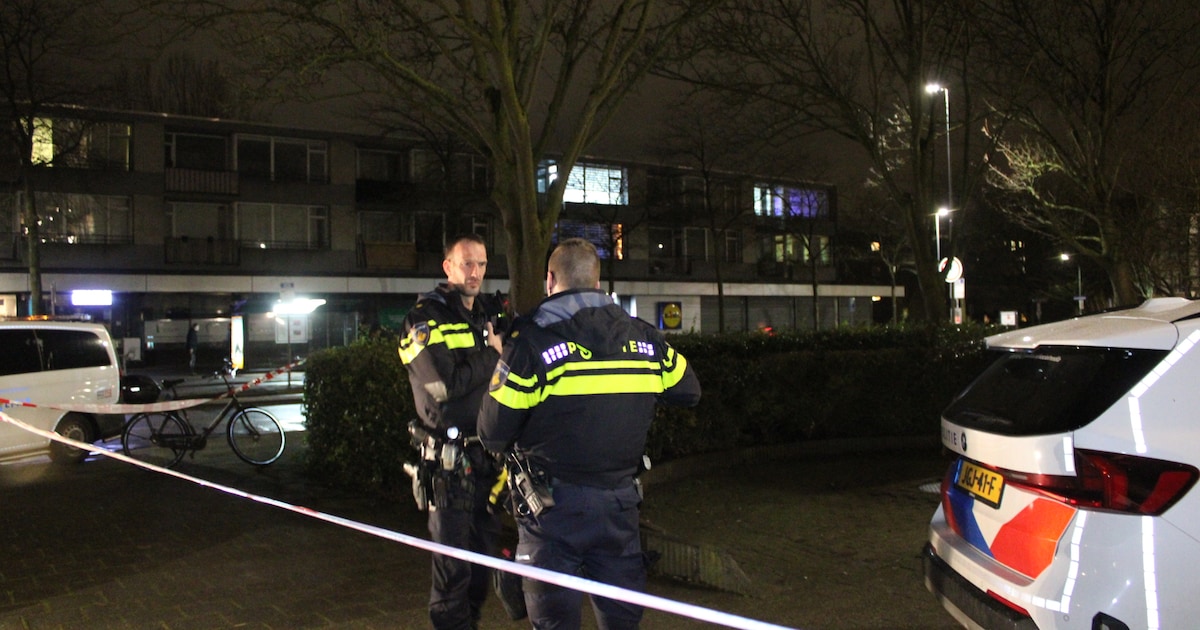 Jongens (17 en 14) uit Lelystad en Ommen worden betrapt met explosief in tas