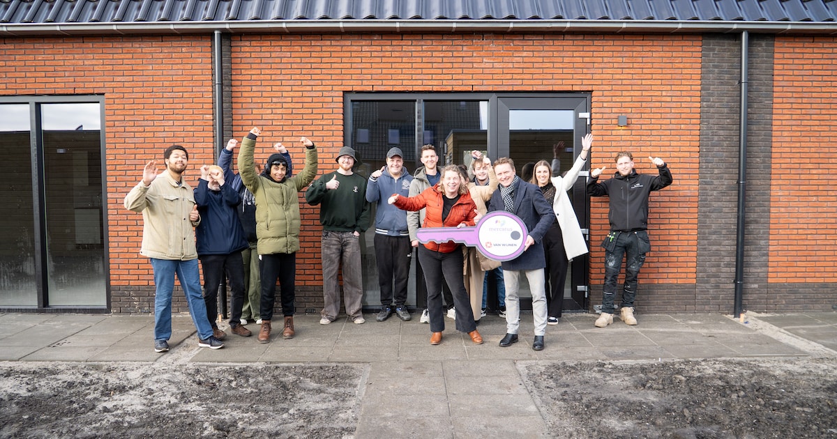 Sleutels uitgereikt voor nieuwe sociale huurwoningen in Espel en Luttelgeest