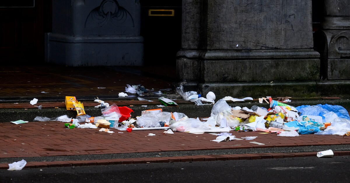 Verpakkingsvrije wandeling door Twello tijdens Week Zonder Afval