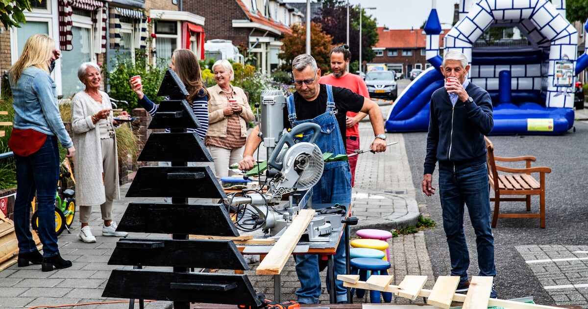 Meer animo voor Burendag dan ooit tevoren: in Deventer buurt knutselen ze alvast kerstbomen