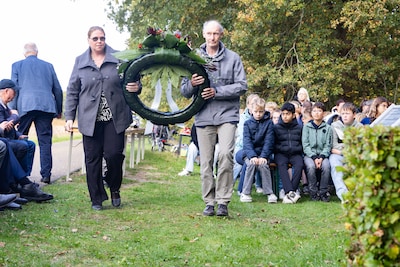 ‘Extreme haat en uitsluiting moeten we benoemen, niet verbloemen’, klinkt het bij herdenking Kamp Mo