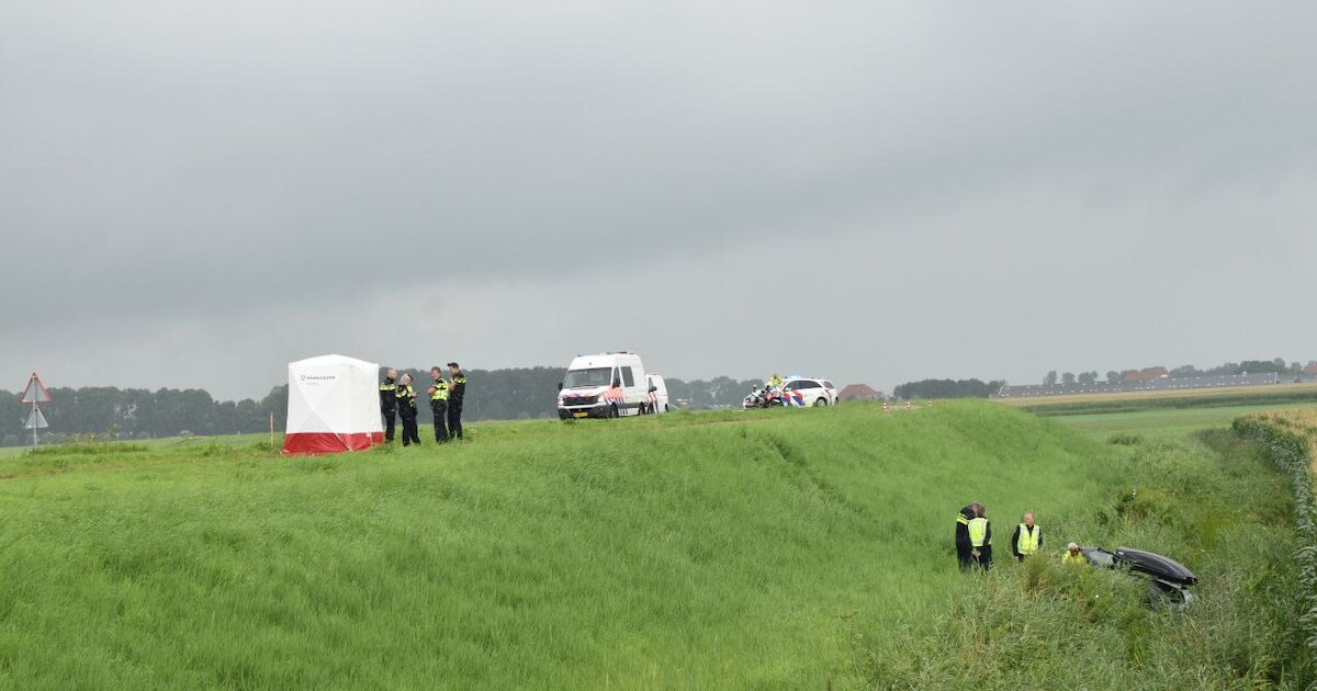 Automobilist (57) overleden bij ongeluk in Kuinre