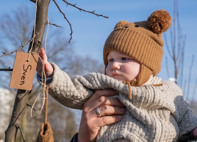 Ieder kind een eigen boom in het geboortebos van Harderwijk: ‘Opgroeien in het groen’