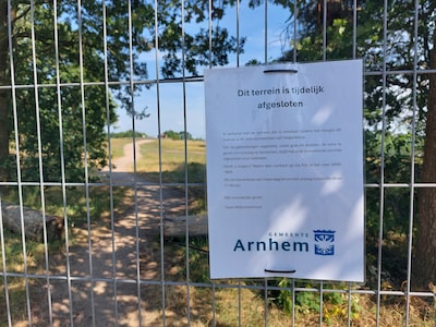 Bouwhekken om geliefd uitkijkpunt in Arnhem na festival, terrein voorlopig dicht - hoelang weet niem