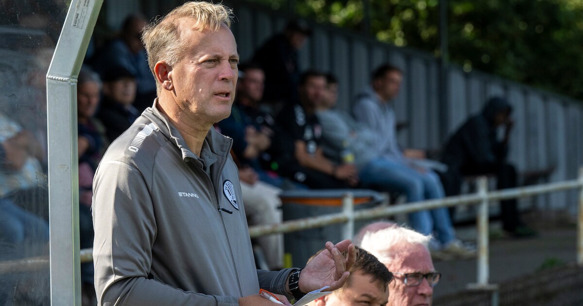 Op non-actief gestelde trainer Eldenia: ‘Als we hadden gewonnen van SML, had je niemand gehoord’