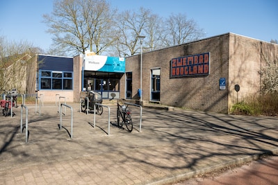 Nieuw zwembad Hoogland moet 26,3 miljoen euro kosten, maar is dat wel genoeg?