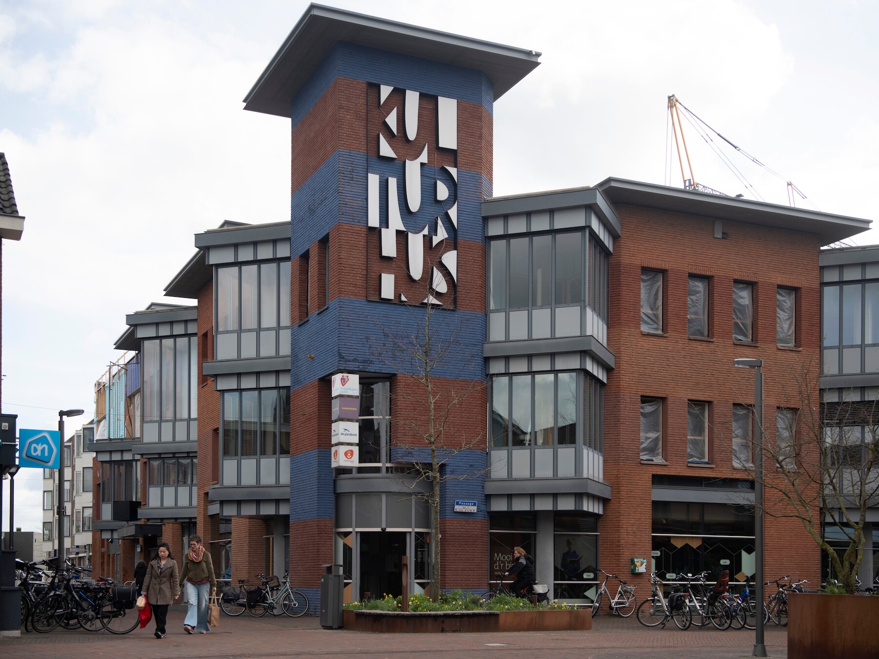 Intimidatie en waterballonnen: de bibliotheek in Raalte wordt geteisterd door overlast