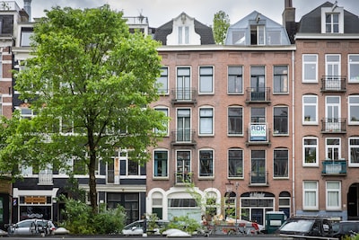 Vrouw (70) verliest sleutels van haar grachtenpand aan gemeente: ‘Ik sta ermee op en ga ermee naar bed’