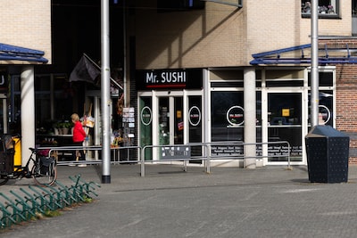 20.000 euro huurachterstand: verhuurder wil Mr. Sushi weg uit pand in Raalte