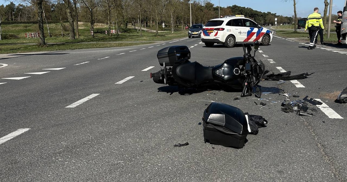 Motorrijder gewond bij botsing op de Kloosterdijk in Sibculo