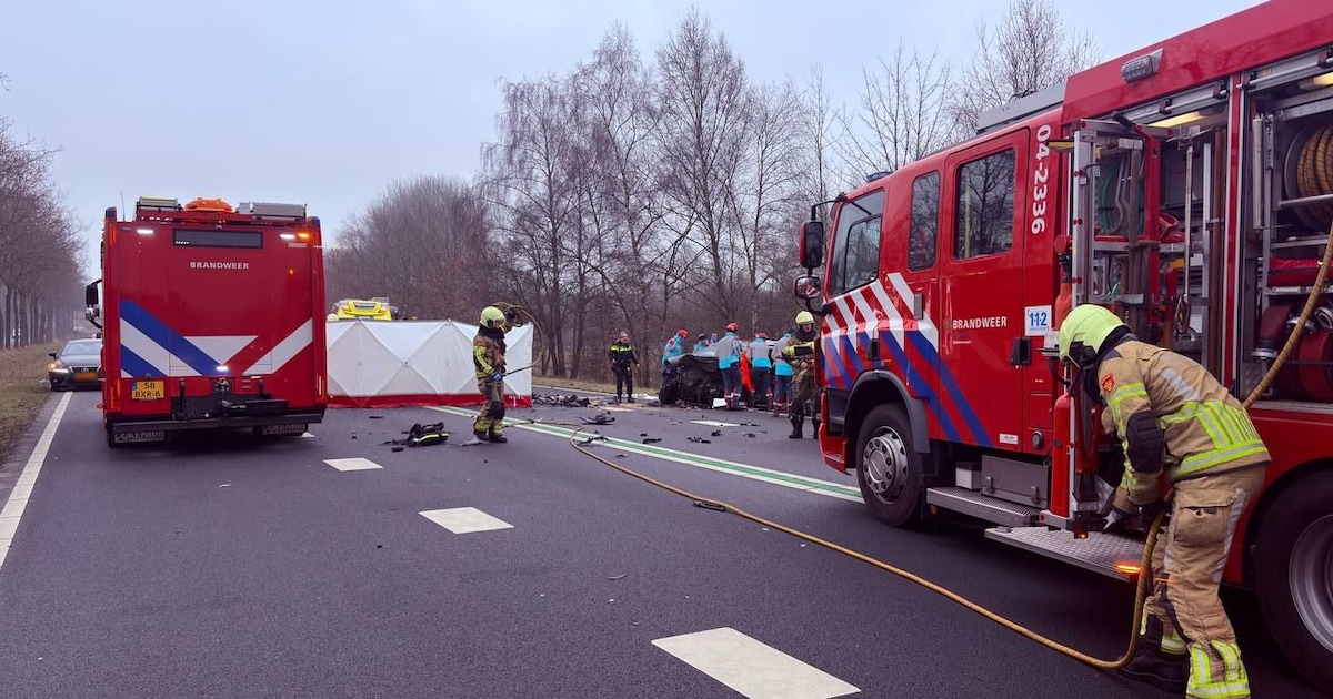 Man overleden bij ernstig ongeluk bij Dedemsvaart, vrouw zwaargewond