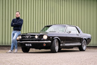 Tims Ford Mustang is een jongensdroom die uitkwam: ‘Tranen van blijdschap, dat moment was niet norma
