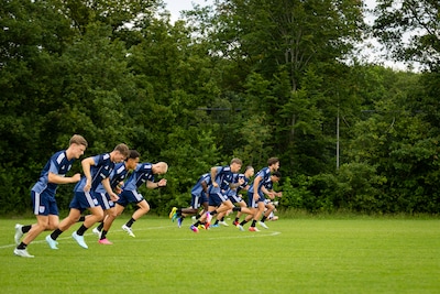 De selectie van PEC Zwolle is bij de eerste training nog niet compleet: wat is het wensenlijstje?