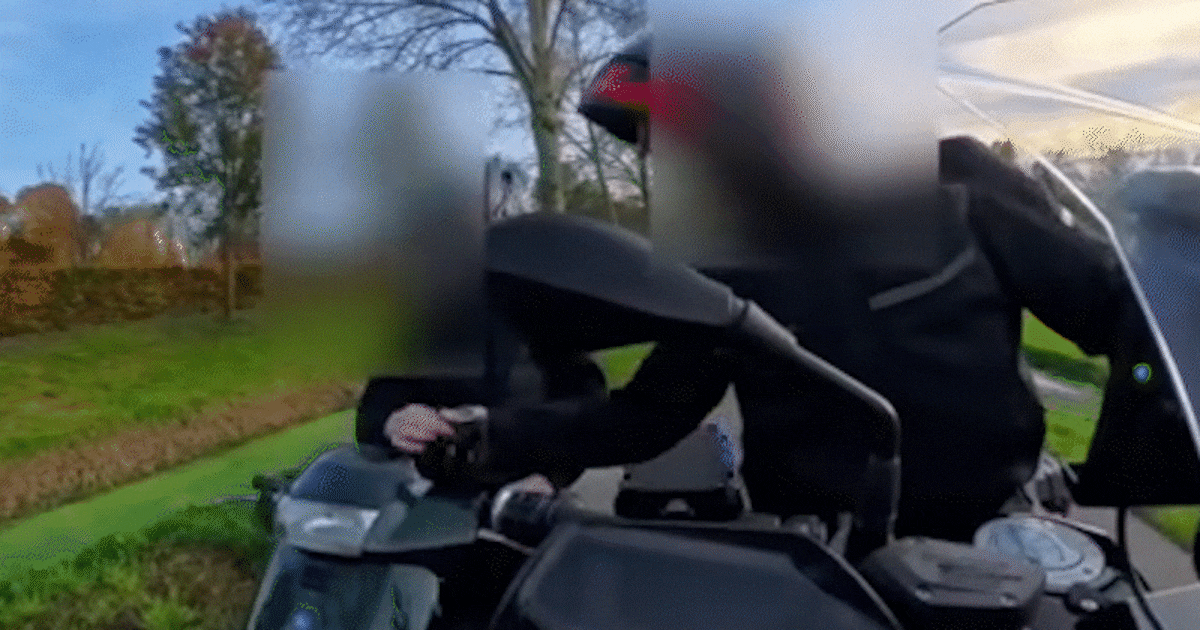 Man (18) krijgt corrigerende tik van motoragent na wilde achtervolging: ‘Ook voor hem was dit heftig