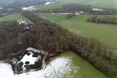 Hier een 40 meter hoge mast voor beter mobiel bereik? Daarover barst nu discussie los