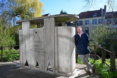 Een monument om tegenaan te plassen: ‘Er is wel om gelachen ja’
