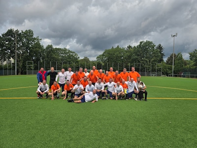 GWVV 4 naar Hamburg voor internationale voetbaluitwisseling