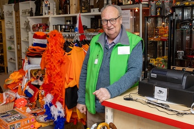 Populaire Apeldoornse kringloopwinkel moet wijken voor woontoren en heeft één groot probleem: tijd