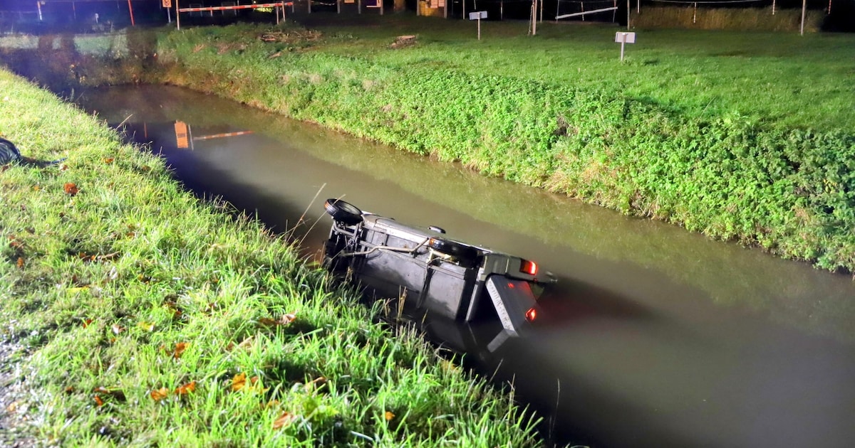 Brommobiel in sloot terecht gekomen in Druten