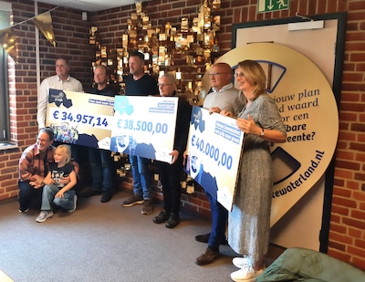 Schelpenpad en nieuwe opslagplek: ruim een ton voor plannenmakers in Zwartewaterland