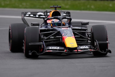 Gefrustreerde Max Verstappen blijft steken op zesde startplek, George Russell deelt met pole nieuwe tik uit aan teamgenoot