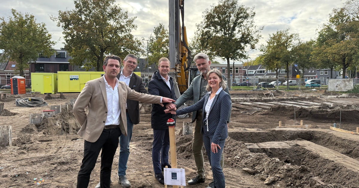 Wethouder geeft startsein voor bouw 87 appartementen in Zwolse wijk Dieze