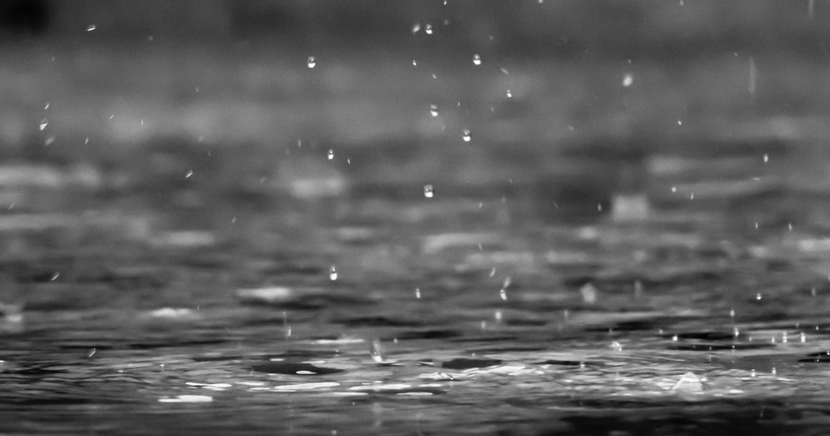 Regenbuien, maar soms ook zon in Apeldoorn in de avond