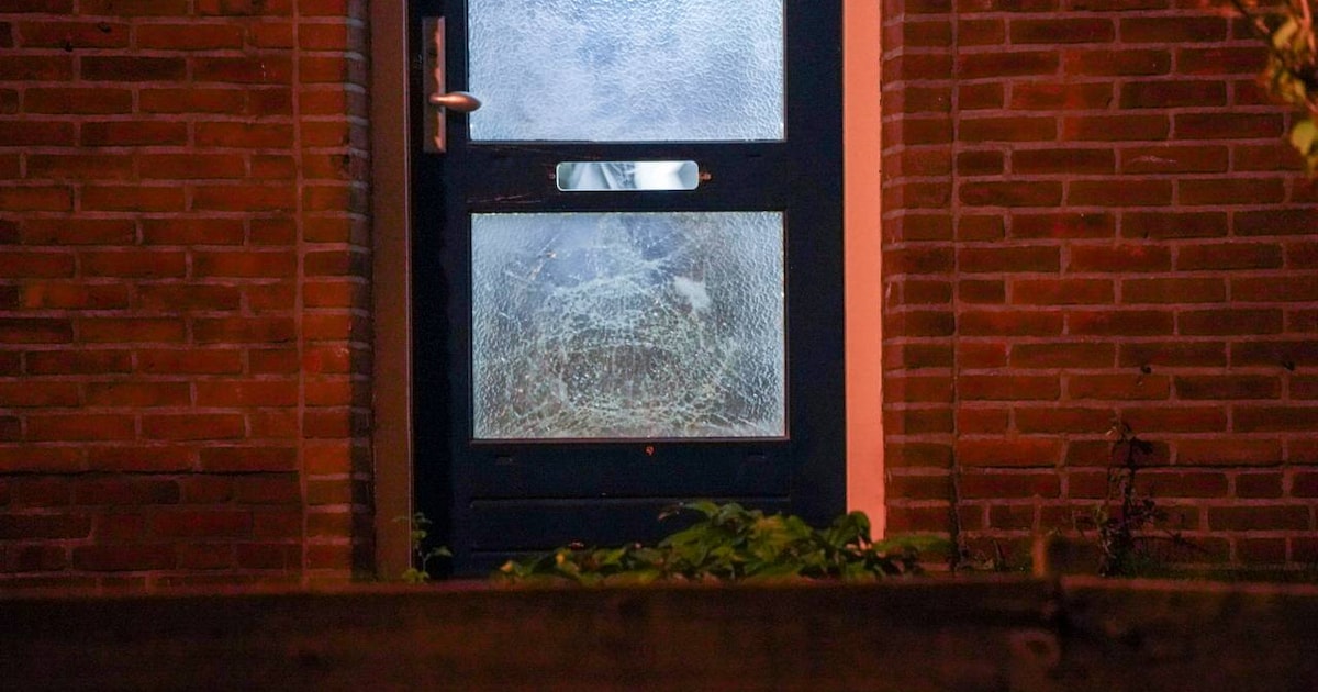 Voordeur beschadigd bij nachtelijke explosie in Heerde