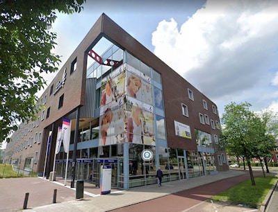17.000 leerlingen ROC moeten ondanks ov-staking verplicht naar school komen: ‘Rij met ouders mee of 