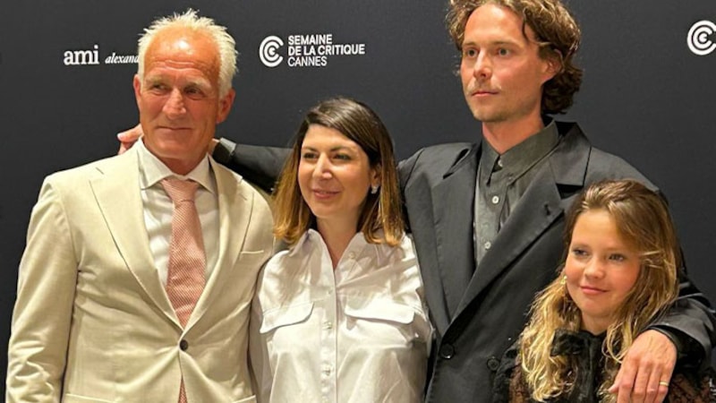 Gerrit Knobbe (links) op de foto bij het Filmfestival van Cannes, met onder meer regisseur Sven Bresser.