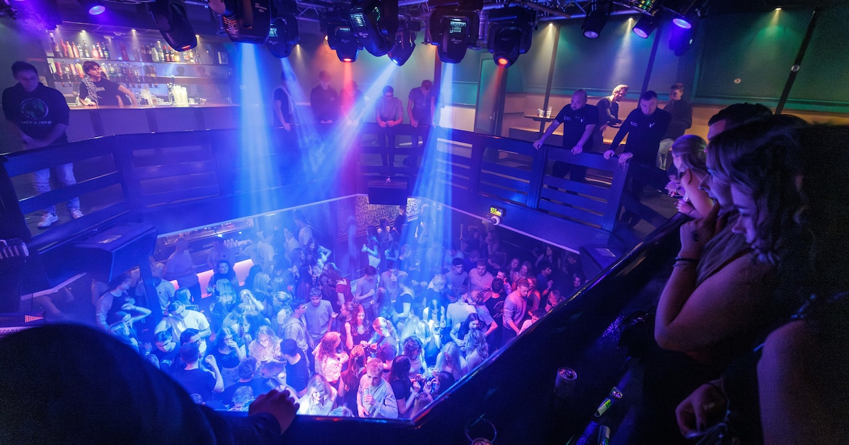 Uitgaanscentrum zet discobus in om publiek te trekken, maar verkocht nog geen kaart: ‘Iets meer tijd