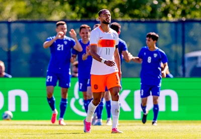 Pover Oranje boekt in extremis benauwde zege op Oe