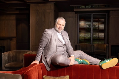 Acteur Patrick Stoof: ‘Scrooge Live’, dit keer vanuit Arnhem, gaat over de wereld mooier willen make