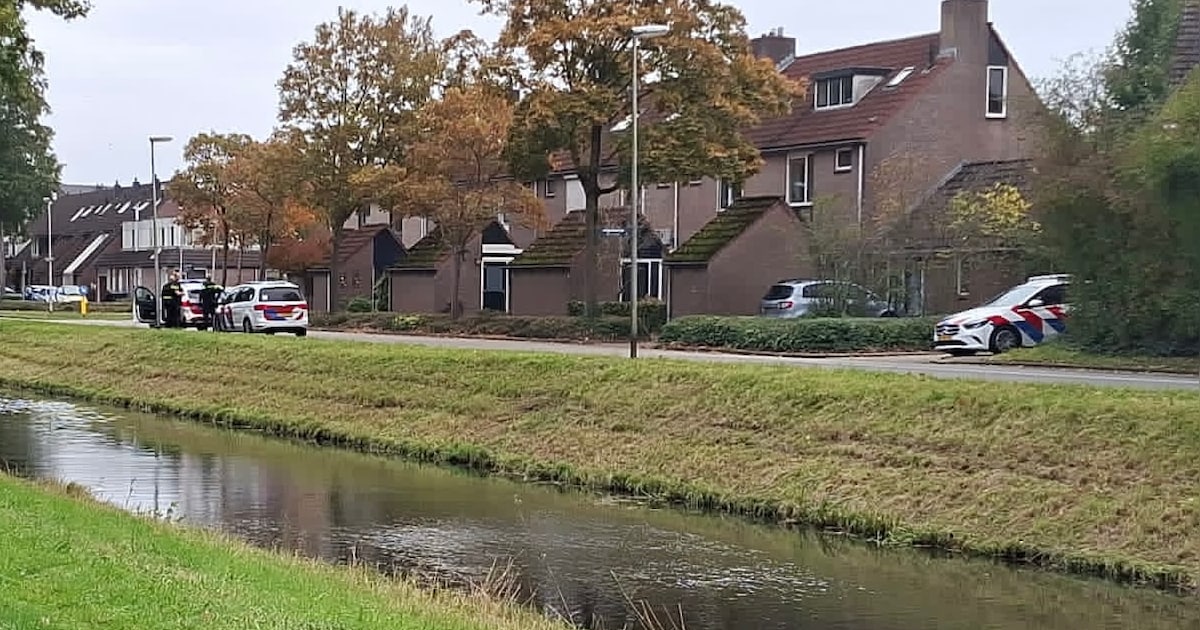 Man (38) uit Deventer vast na dreigen met nepwapen in supermarkt