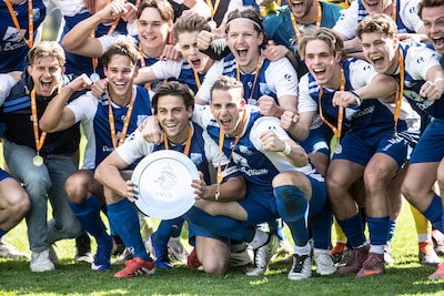 Na 19 jaar schiet Roy Wolsheumer Pax naar de titel • Eerste klasse komt dichtbij voor VVG’25 • SDOUC