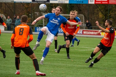 Woudenberg herdenkt, Sparta wint derby en duels Posthoorn en APWC stilgelegd: dit is het voetbalover