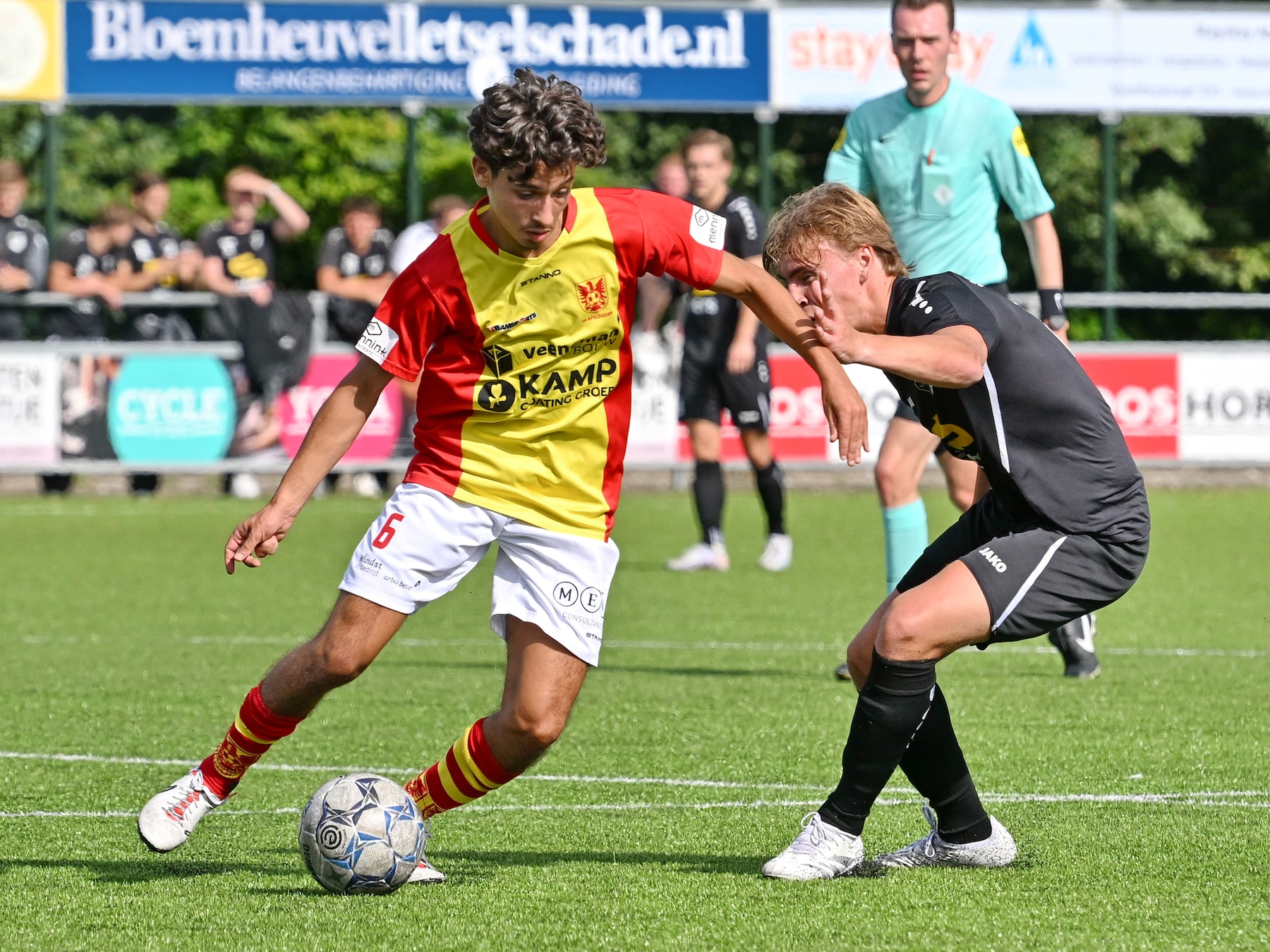 Csv Apeldoorn gaat opnieuw kopje onder, Heino sleept er met tien man een punt uit tegen Olde Veste’54