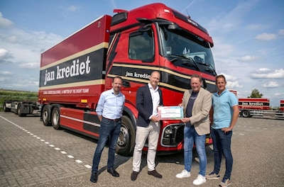 Netbeheerder Rendo sluit eerste blokstroomcontract: vrachtwagens ’s nachts opladen