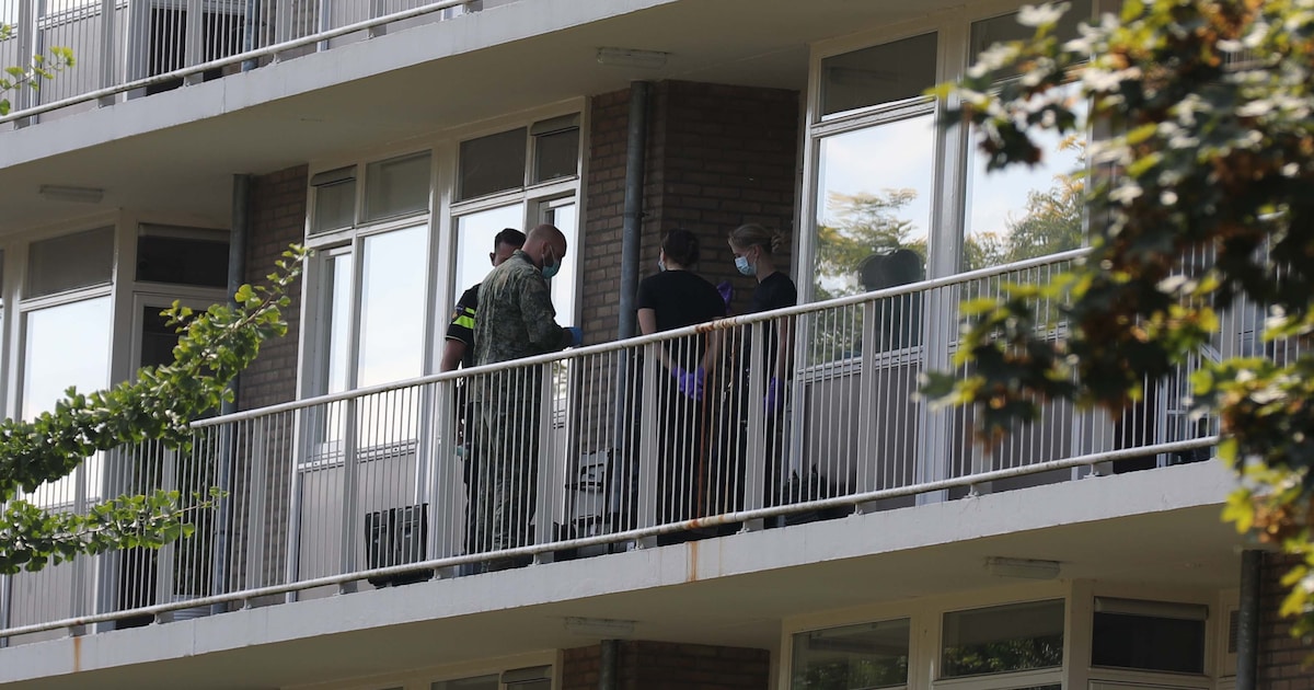 Vermoedelijk drugs geproduceerd in ontruimde flat Apeldoorn, ook ‘mogelijk explosief’ gevonden