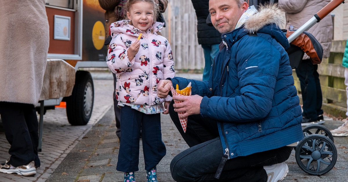 Bewoners vieren op feestelijke wijze afronding van renovatieproject in Spelwijk Swifterbant